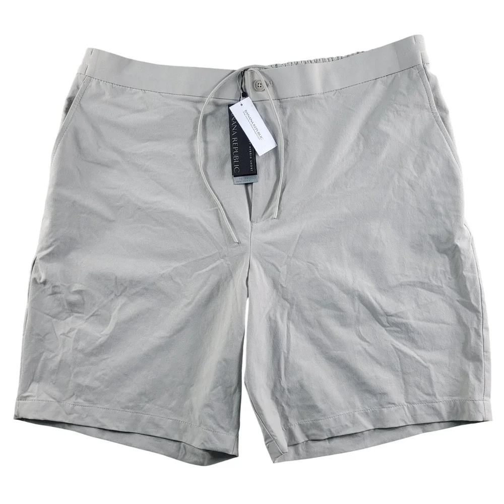 Banana Republic Hybrid Short Men's 38‎ 9